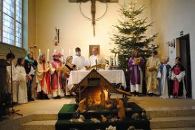 Sternsinger im Chorraum